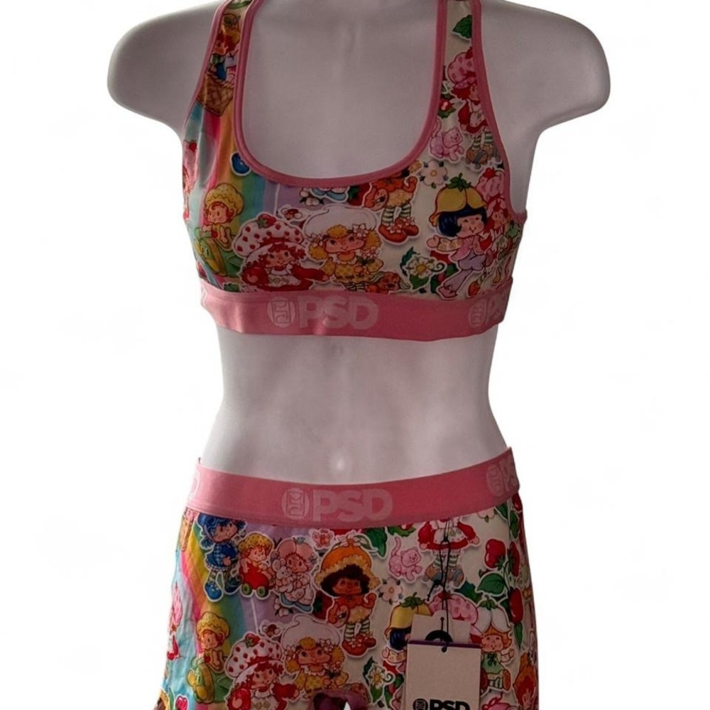PSD x Strawberry Shortcake pink sports bra and‎ shorts set